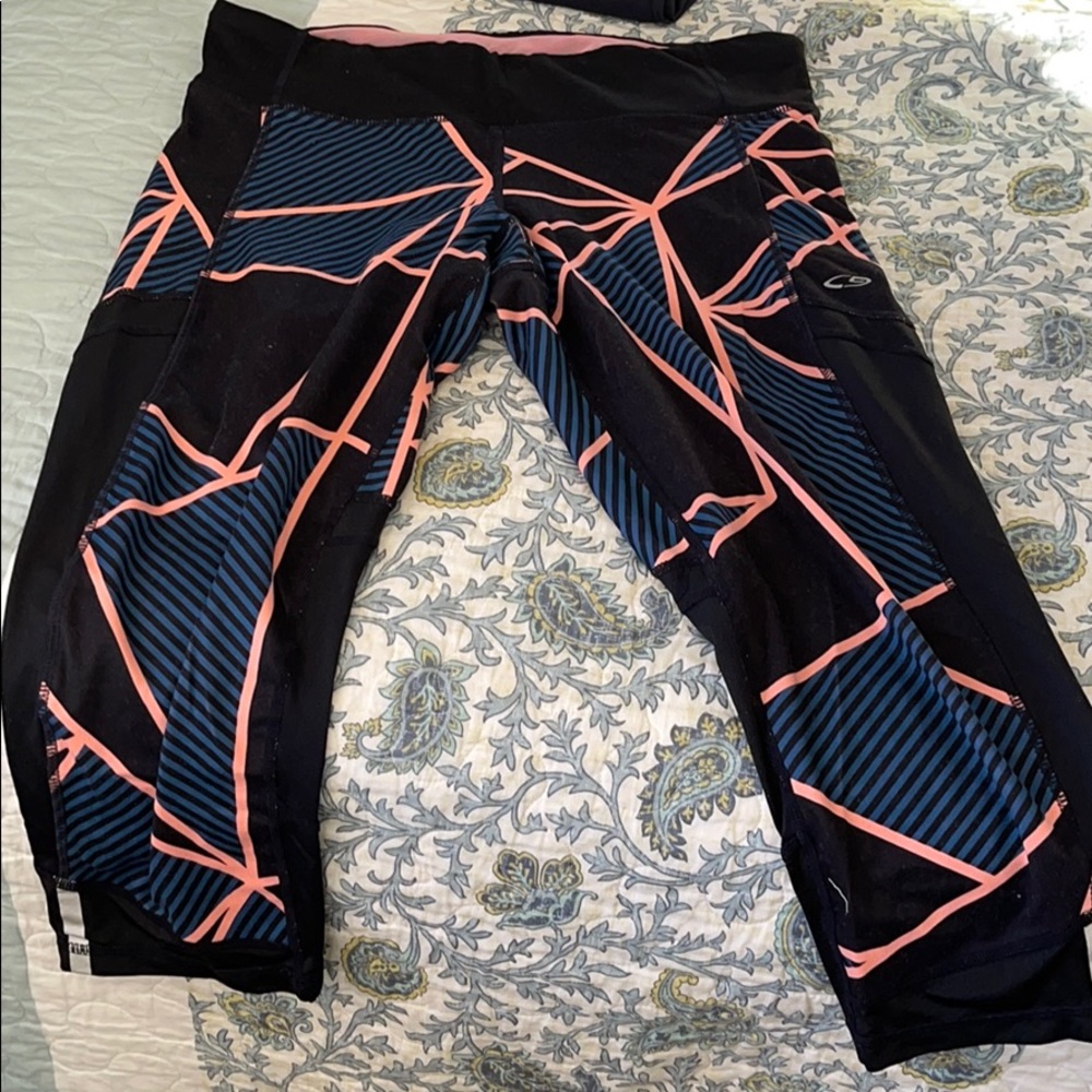 Champion cropped spandex pants